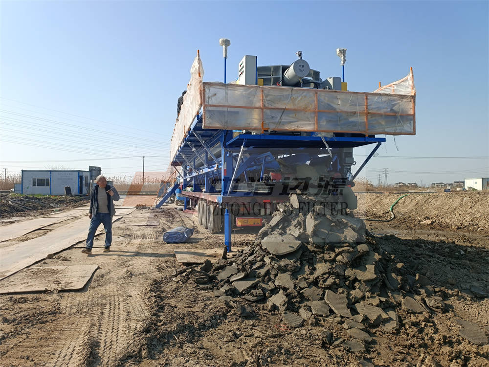 車載式壓濾機(jī)與泥漿固化劑 現(xiàn)代泥漿處理工程的靈活解決方案